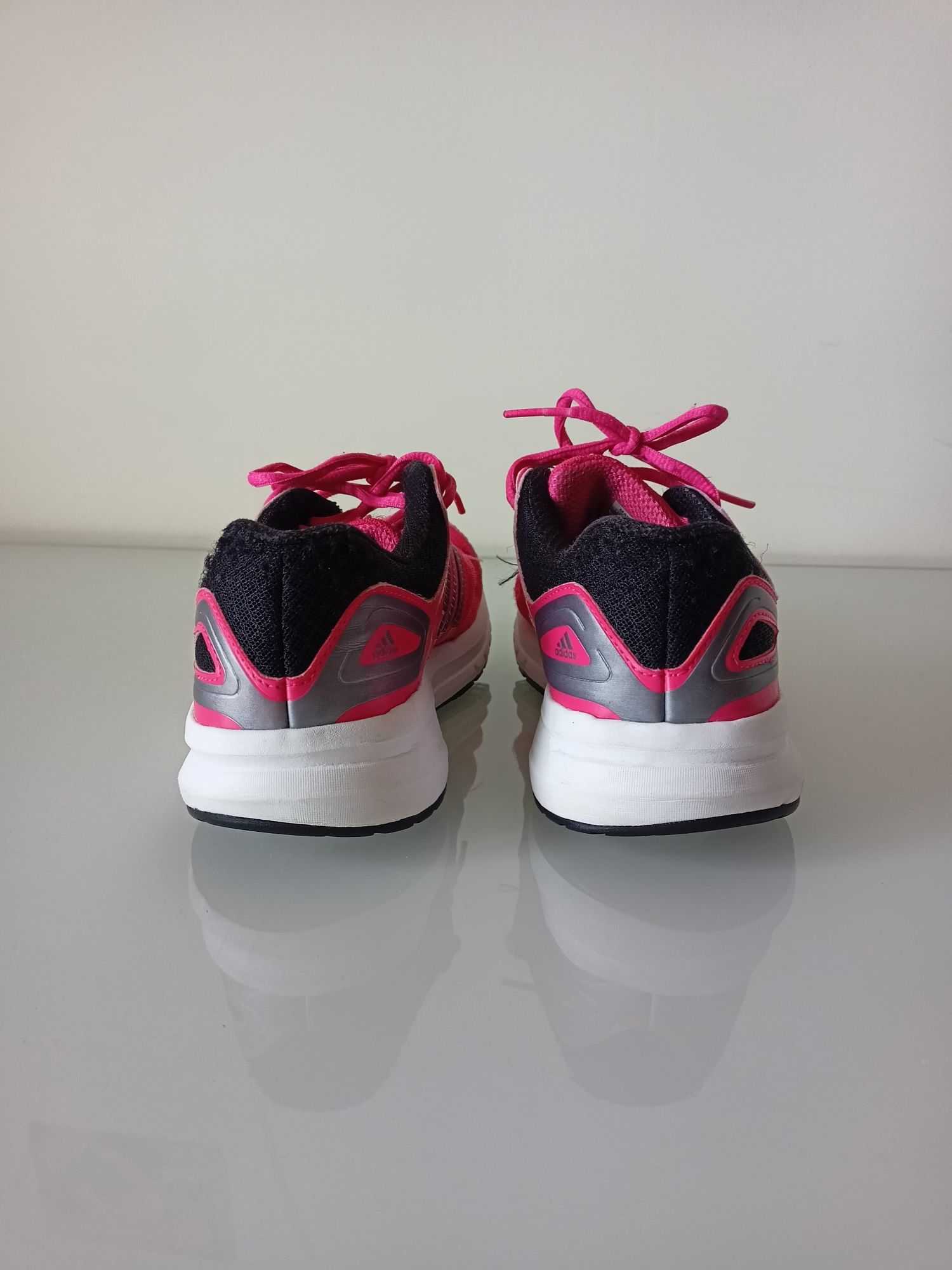 Adidas Duramo rosa choque