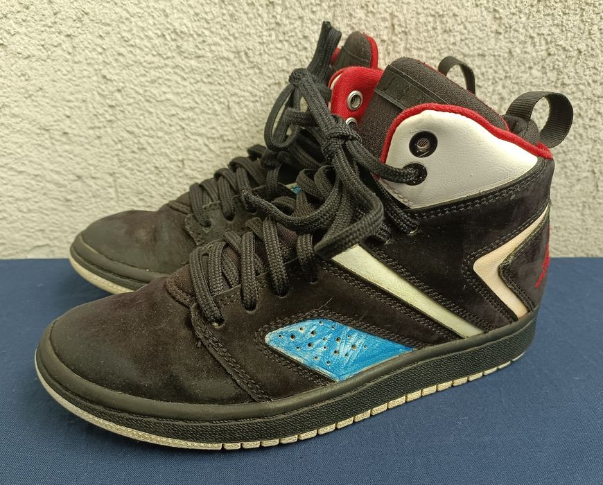 Buty chłopięce Jordan rozmiar 36 Czarne