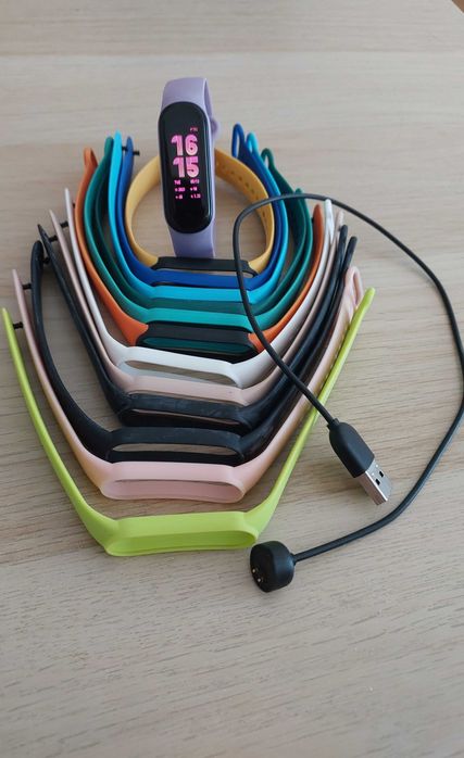 Smartwatch AMAZFIT band 5 +13 opaskow Gratis!