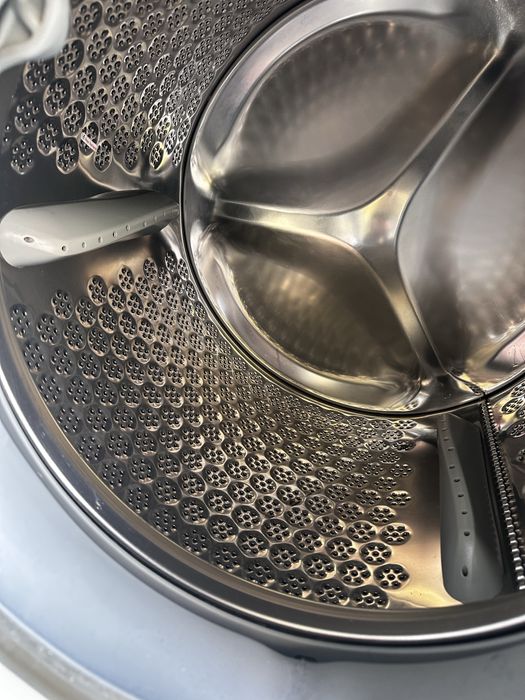 Maquina lavar e secar roupa Electrolux