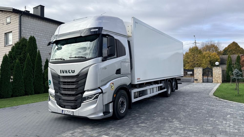 Iveco STRALIS S-WAY XP  IVECO STRALIS S-WAY XP 480 chłodnia pierwszy właściciel salon