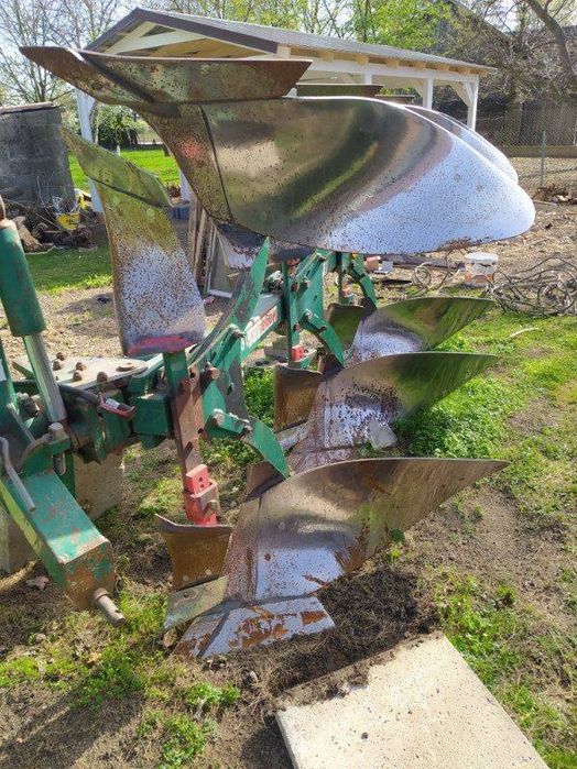 Pług 3 skibowe Regent.