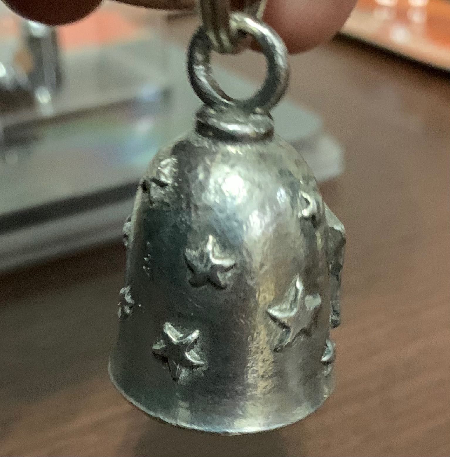 Guardian bell (байкерський дзвіночок гремлінів)