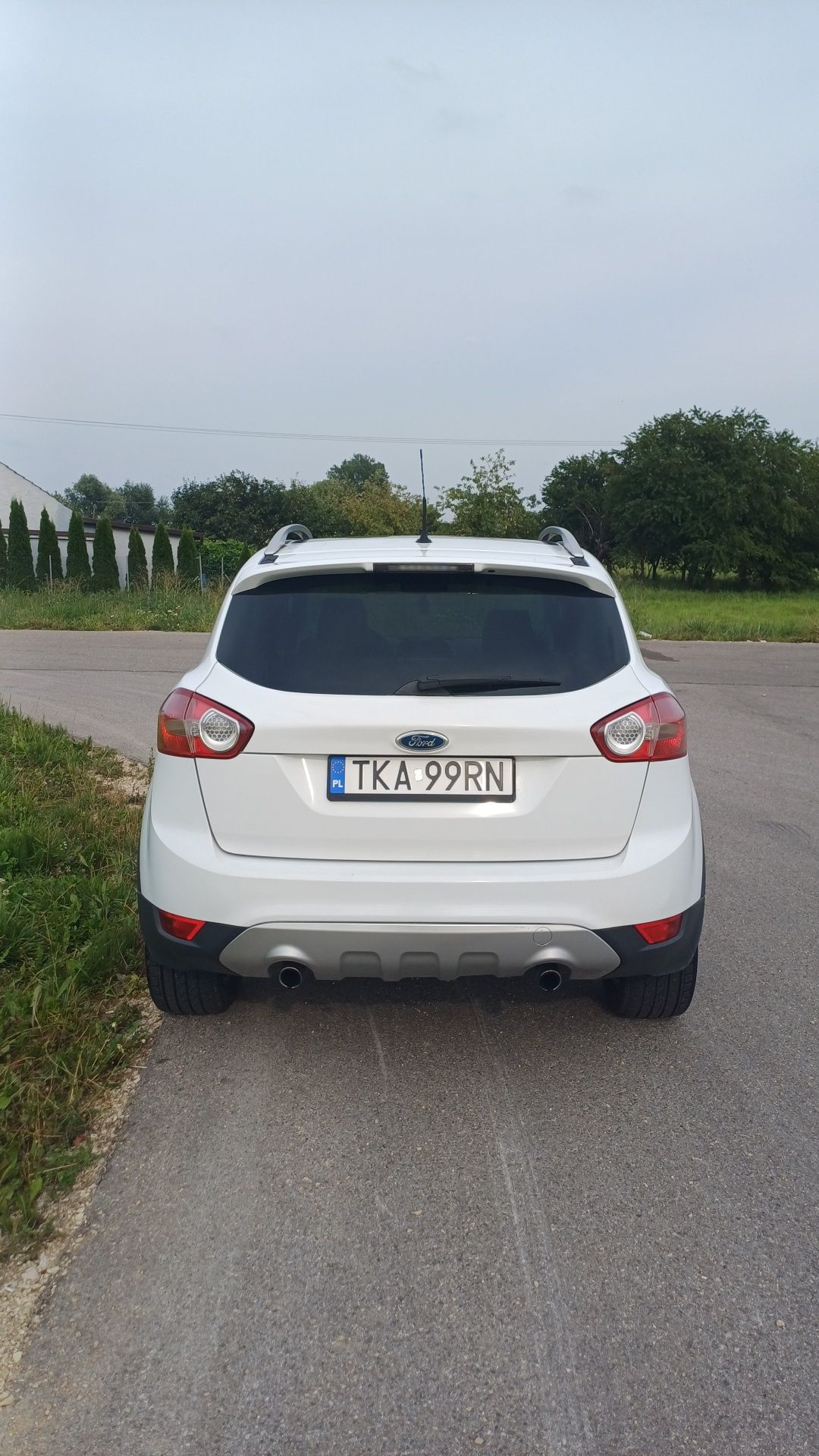 Ford Kuga 4x4 2.0 tdci 140km 2009r. Panorama