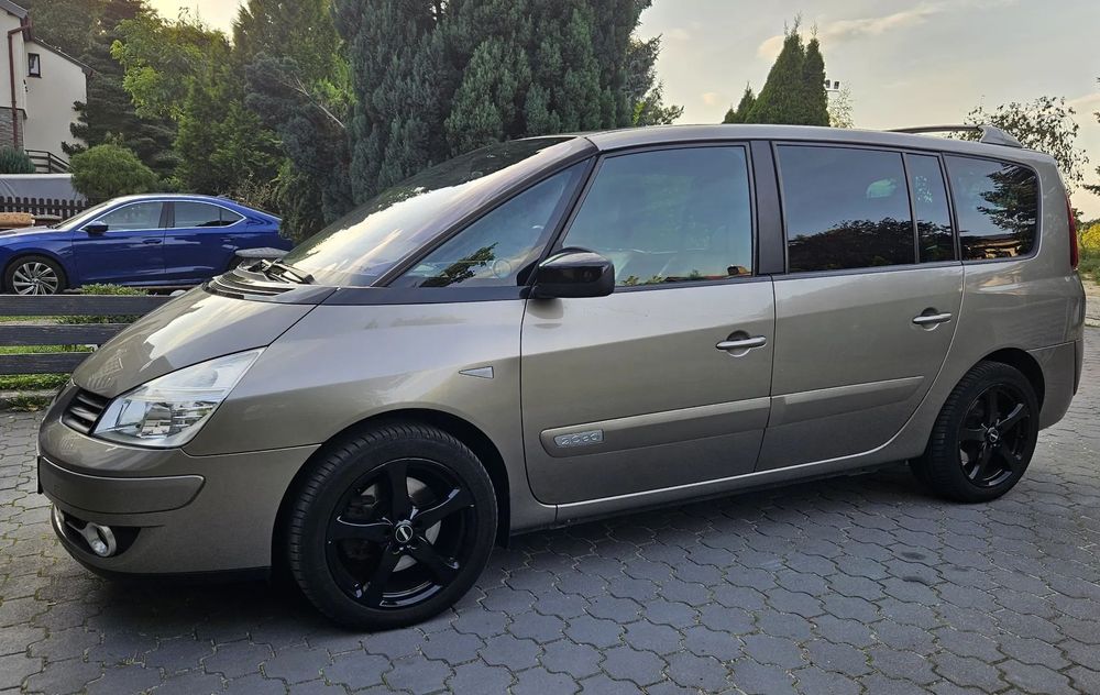 Renault Grand Espace Grand Espace 7 osobowy 2.0dci 150KM dvd skóry panorama alufelgi 18"