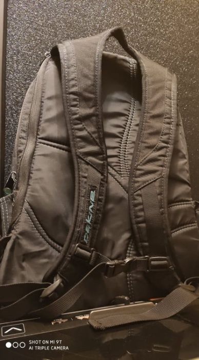 ЯКІСНА, міцна вмістка Фірмова DAKINE рюкзак для ноутбука 15.6 до 17,5"