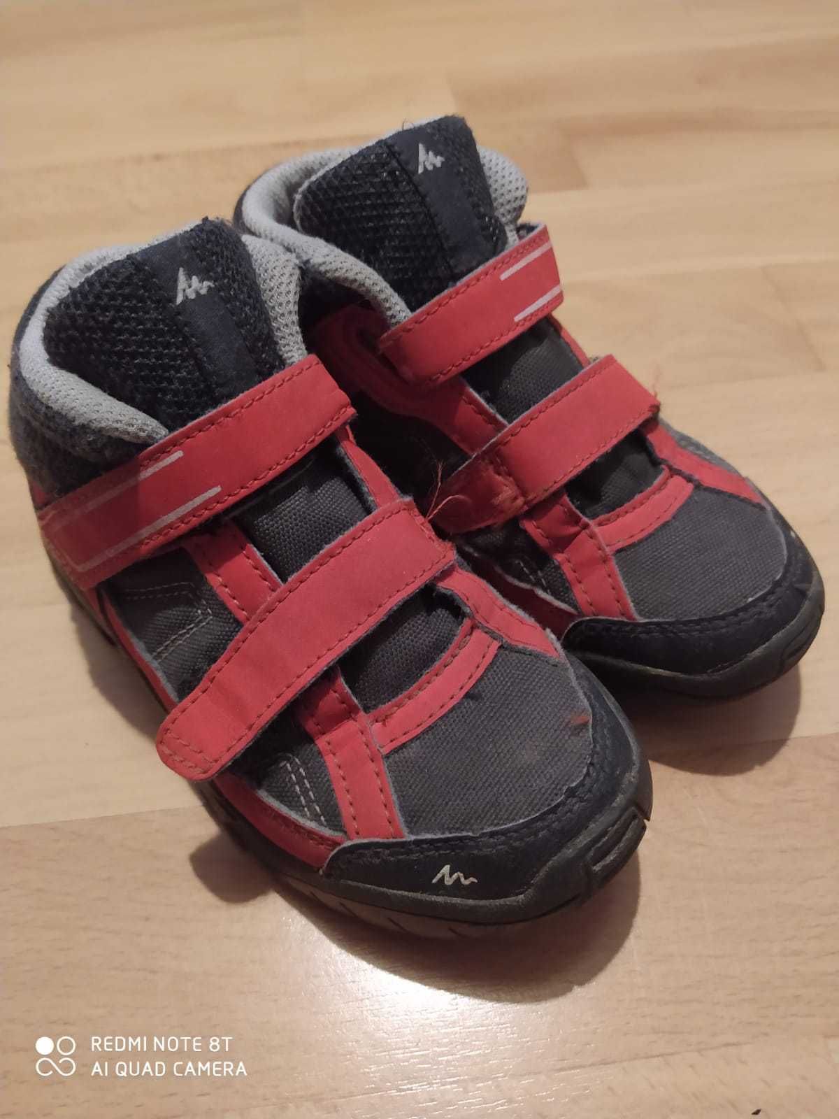 Buty dla dzieci firmy Quechua rozmiar 28cm.