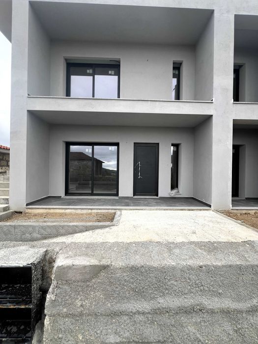 Apartamento T2 Espaçoso para Arrendamento em Lousada