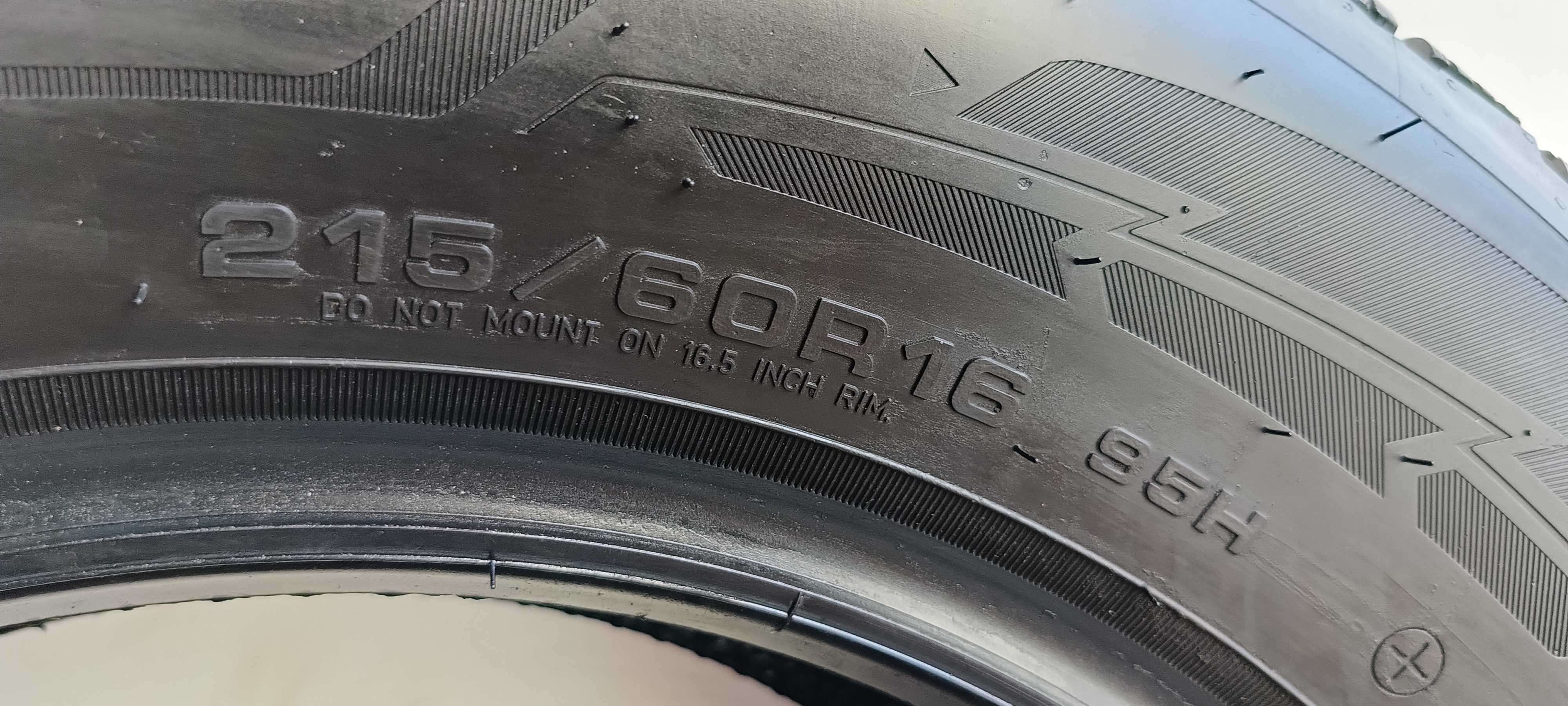 4X 215/60R16 95H Goodyear performance 3 28F