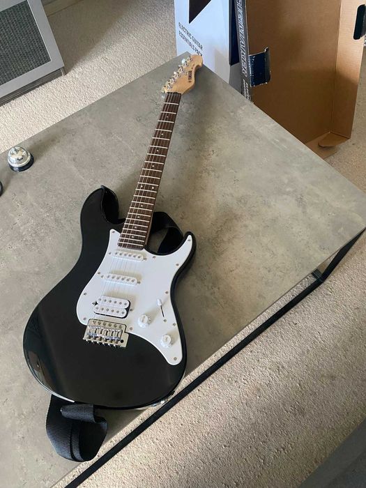 Гітарний набір. Електрогітара YAMAHA GIGMAKER EG112 та комбік
