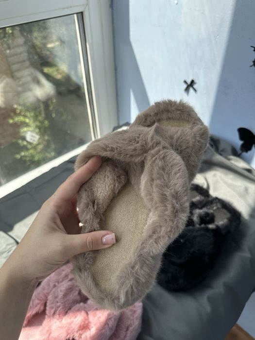 Нові пухнасті капці, тапки