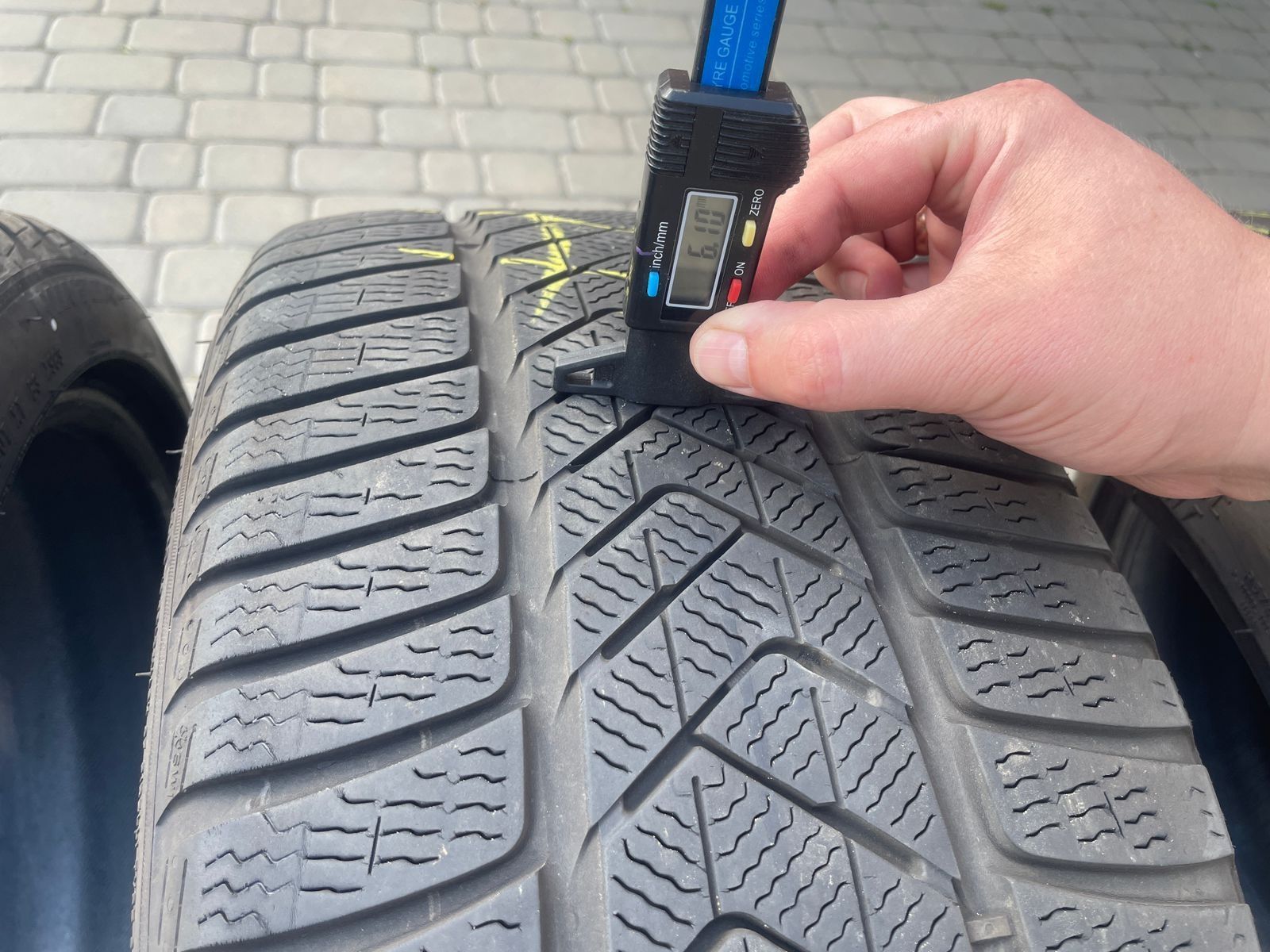 РІЗНОШИРОКА Firelli 2023рік зима ---245/40 R19 ---275/35 R19