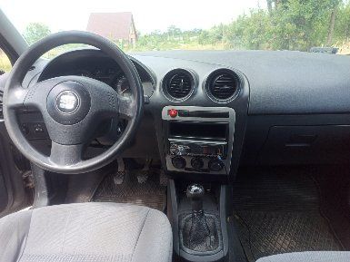 Seat Ibiza 1.4 TDI, klima, el. szyby, komplet opon zimowych