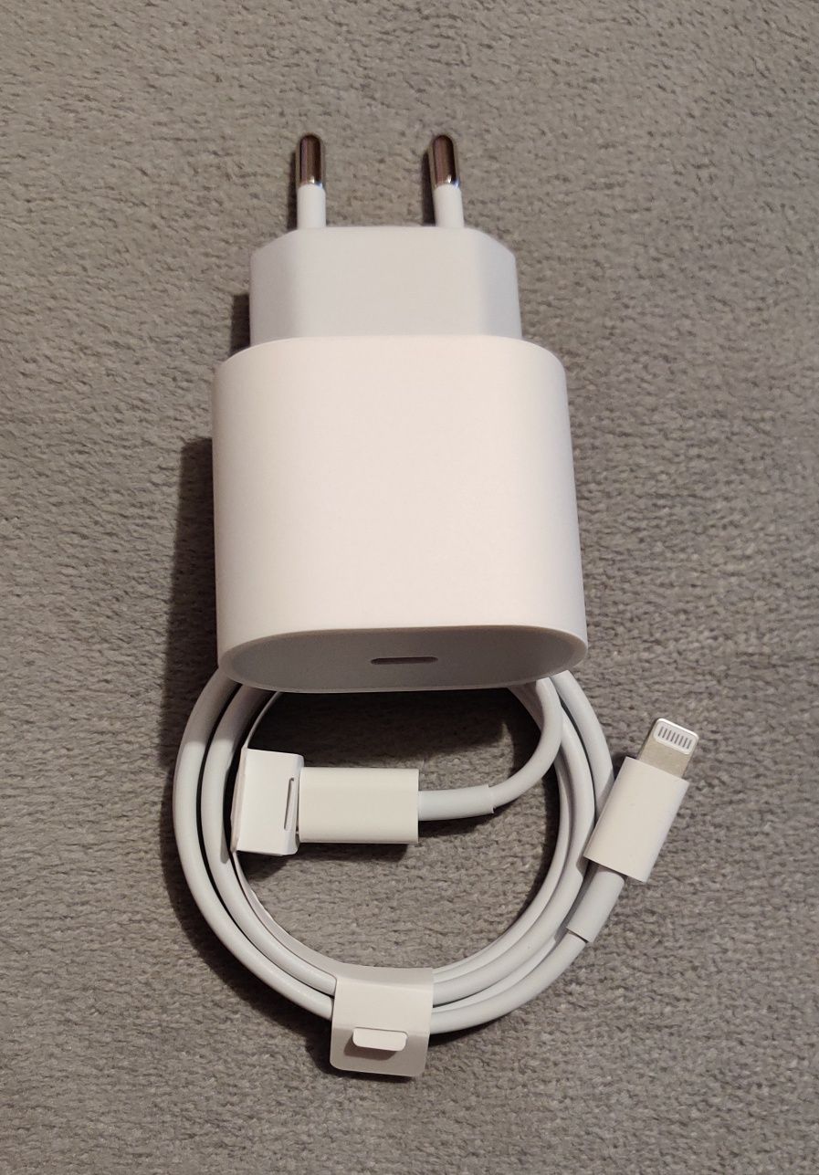 Oryginalna ładowarka Apple 20W Fast Charge, Zestaw