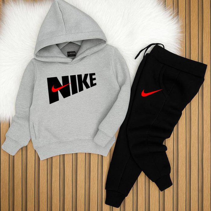 Conjunto Nike criança 5 cores