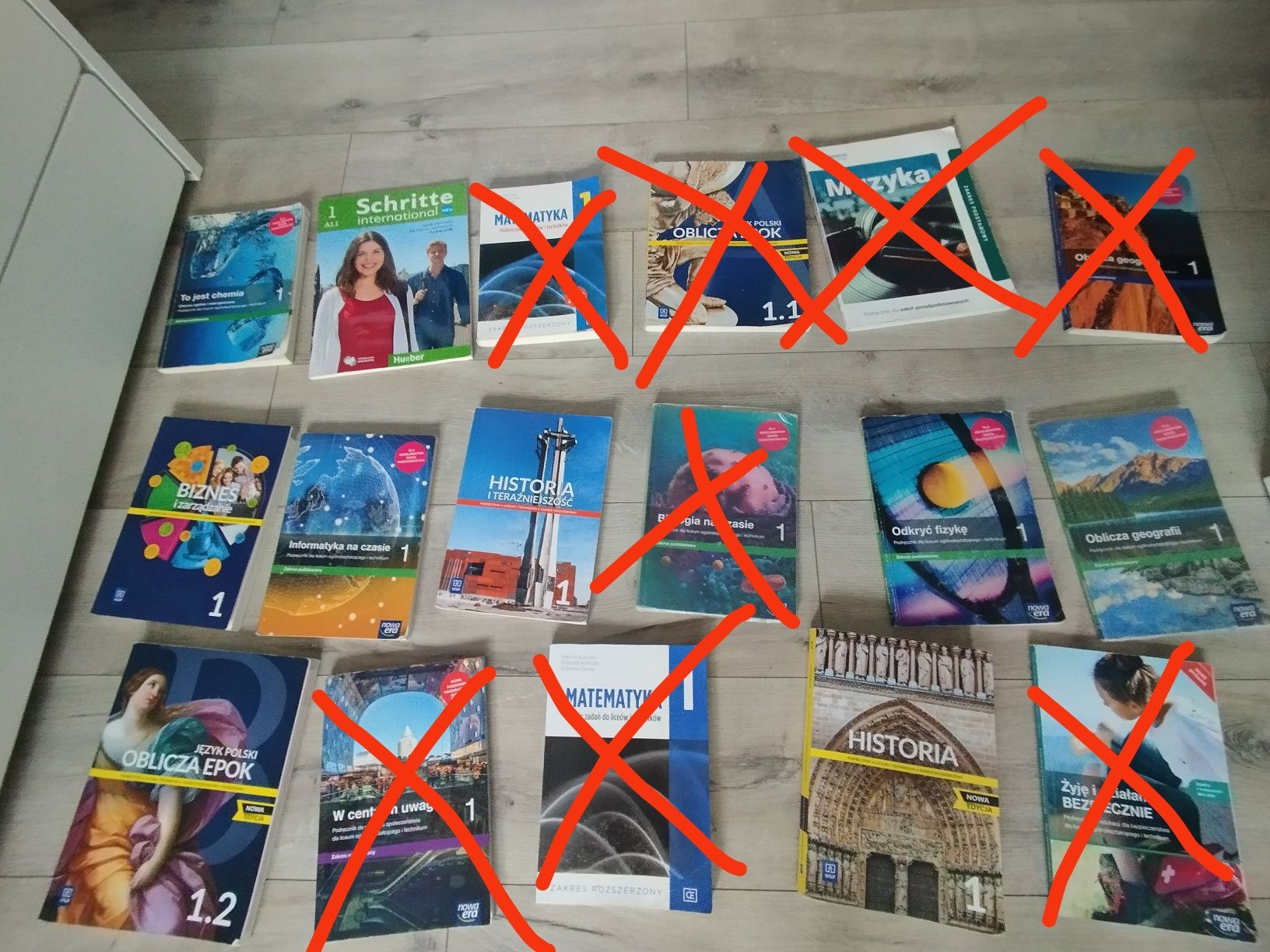 sprzedam książki do 1 klasy liceum