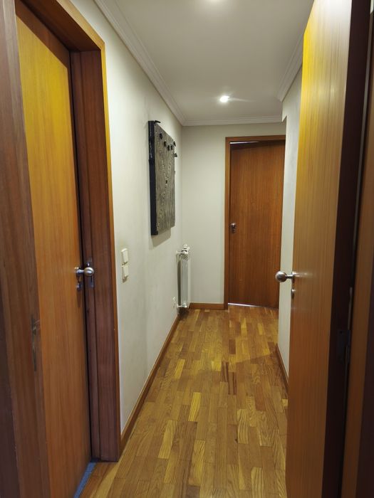 Apartamento T3 -Box -Solário - 220mts² (Maia)