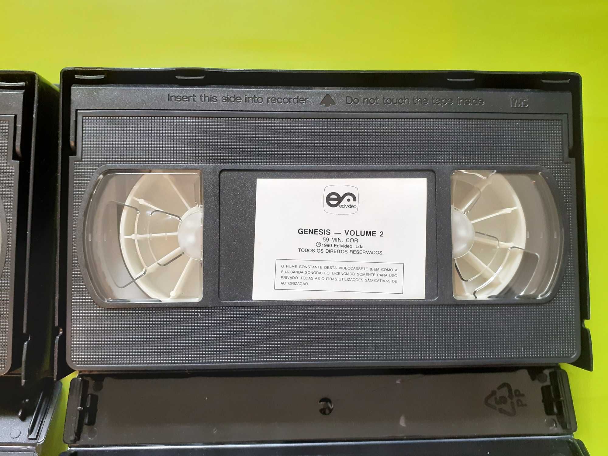 2 cassetes VHS originais com videoclips dos GENESIS