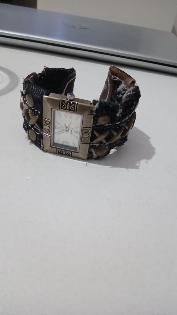 Relógio  Quartz.