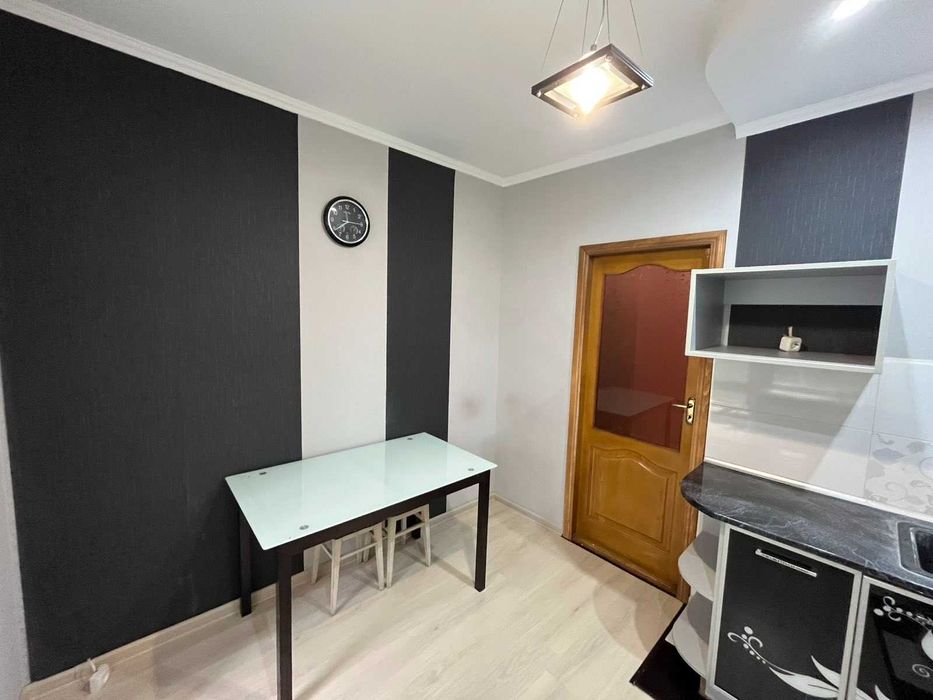 40396 Продається однокімнатна квартира. Мікрорайон Озерна