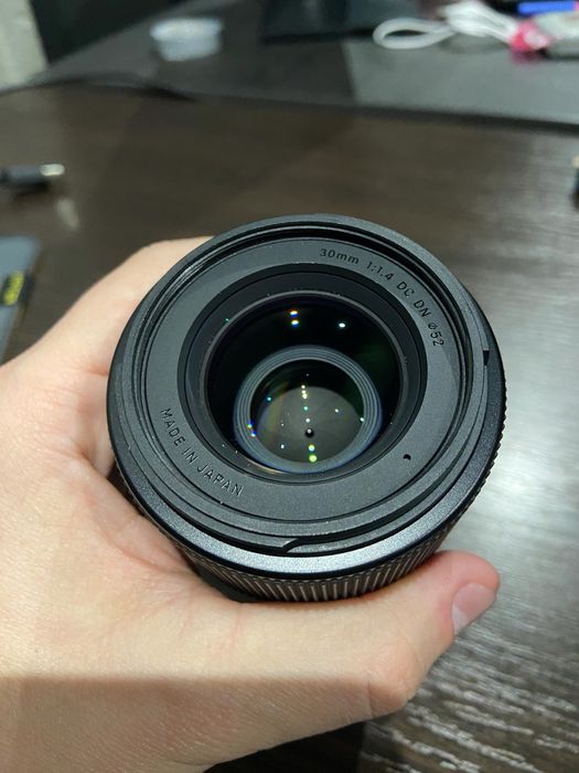 Продам обєктив Sigma 30 mm 1.4 sony e mount