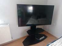 Stolik pod telewizor
