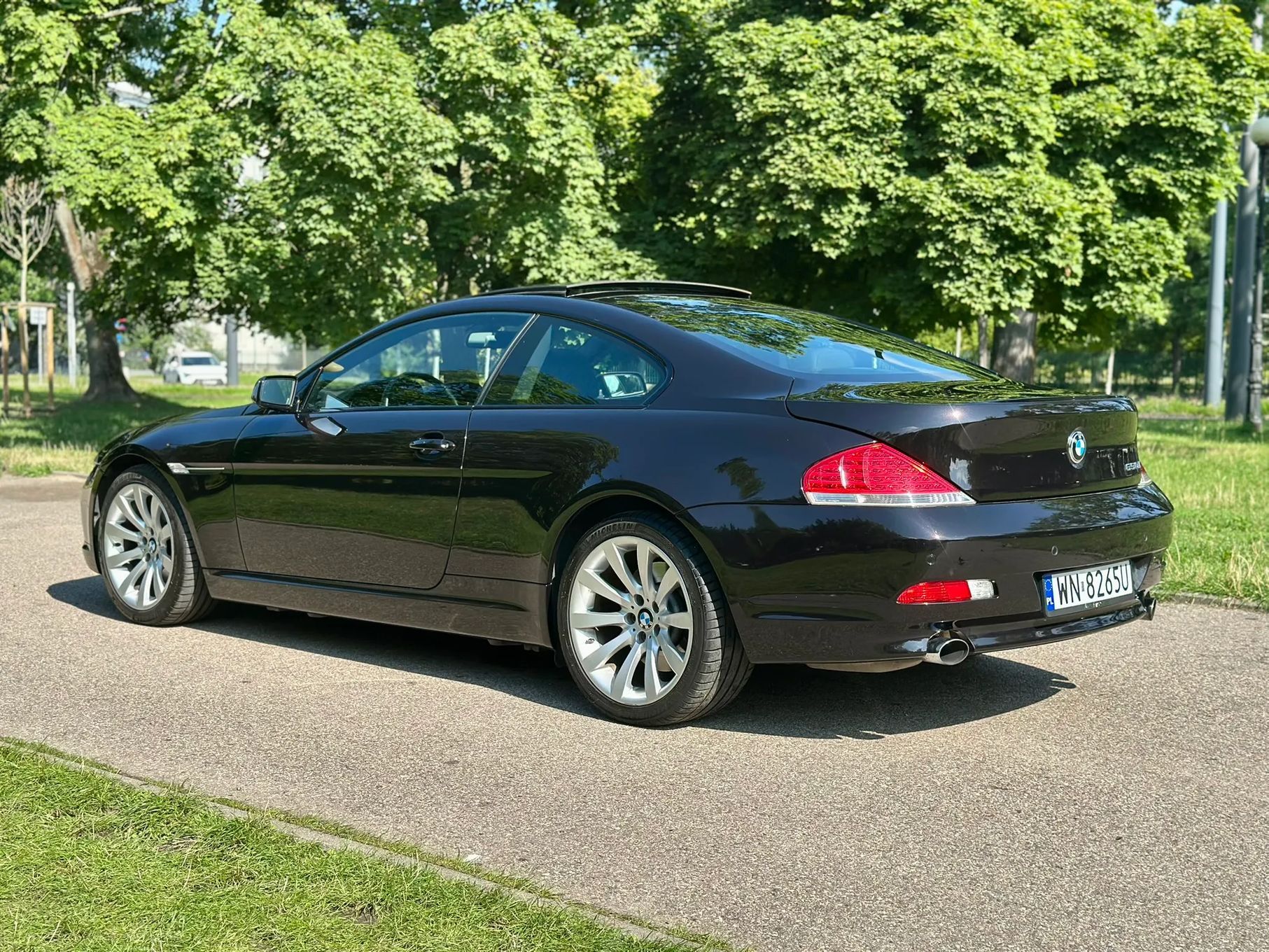 BMW Seria 6 650i Rubin Schwarz Individual