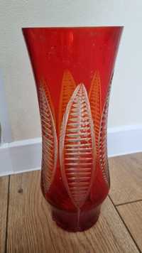 Советская ваза из красного стекла