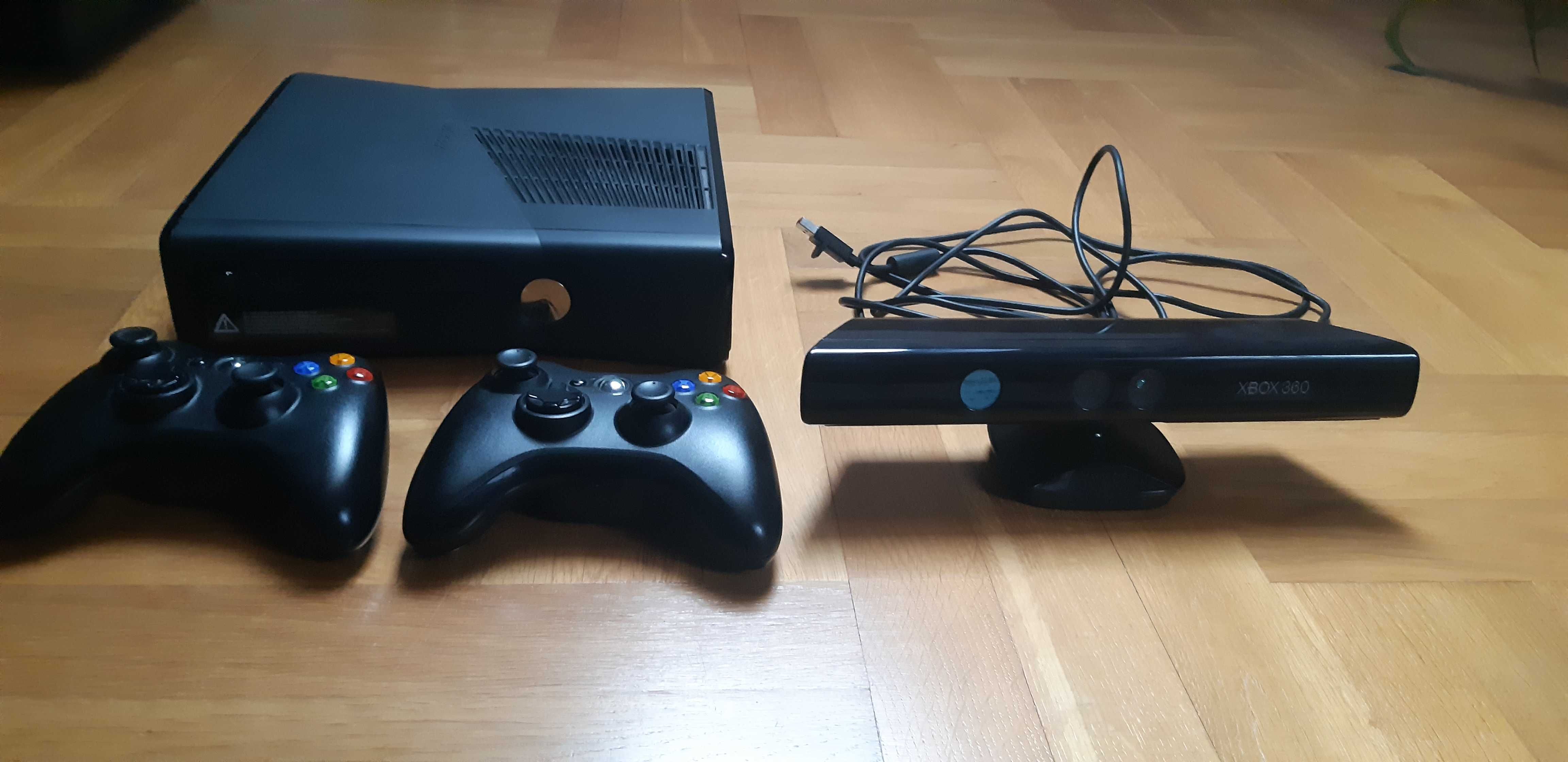 Sprzedam Xbox 360 Slim 250 Gb wraz z pełn.okabl. 2 pady, kinekt