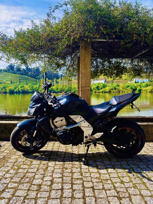 Moto Kawasaki z750