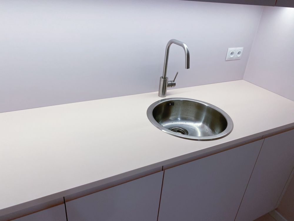 Blaty kuchenne i Łazienkowe na wymiar Corian, Grandex, Kerrock, Staron