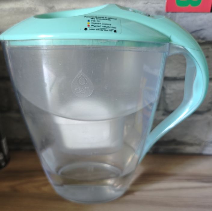 Dzbanek filtrujący wodę
