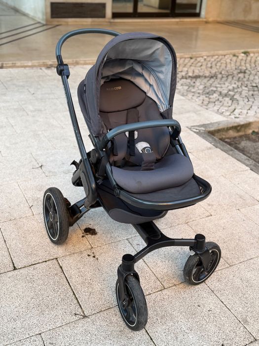 Carrinho de bebê já com o ovo