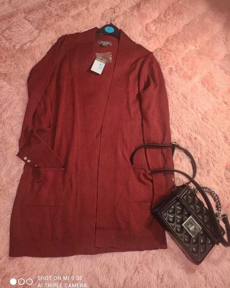 Кардиган бордового кольору
Фірми Primark