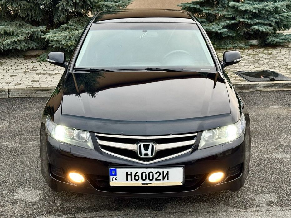 Honda Accord 2008 року 2 л бензин/автомат