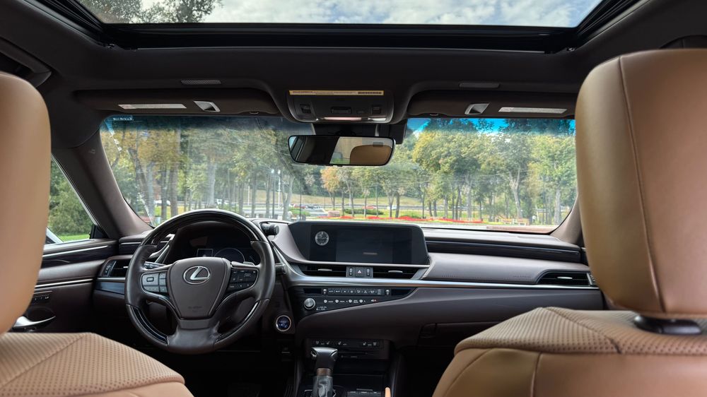 Продам Lexus ES 300 Hybrid 2021 Ідеальний і Максимальний