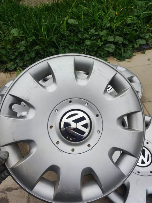 Продам колпаки на диски r15