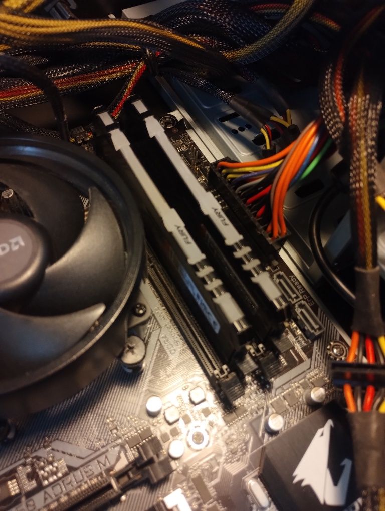 Комплект Aorus b450m + Ryzen 5 4500 + Fury Beast 2x8 GB RGB 3200Mhz