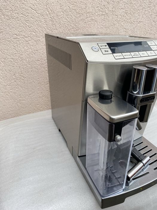 Кавомашина DeLonghi Primadonna S Cappuccino є Вибір Відмінний стан