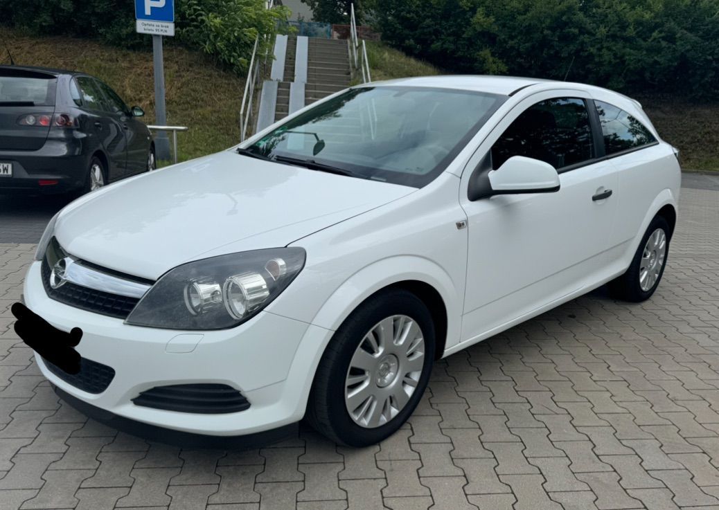 Opel Astra GTC 1.4benzyna Klimatyzacja Abs Esp El.szyby stan bdb