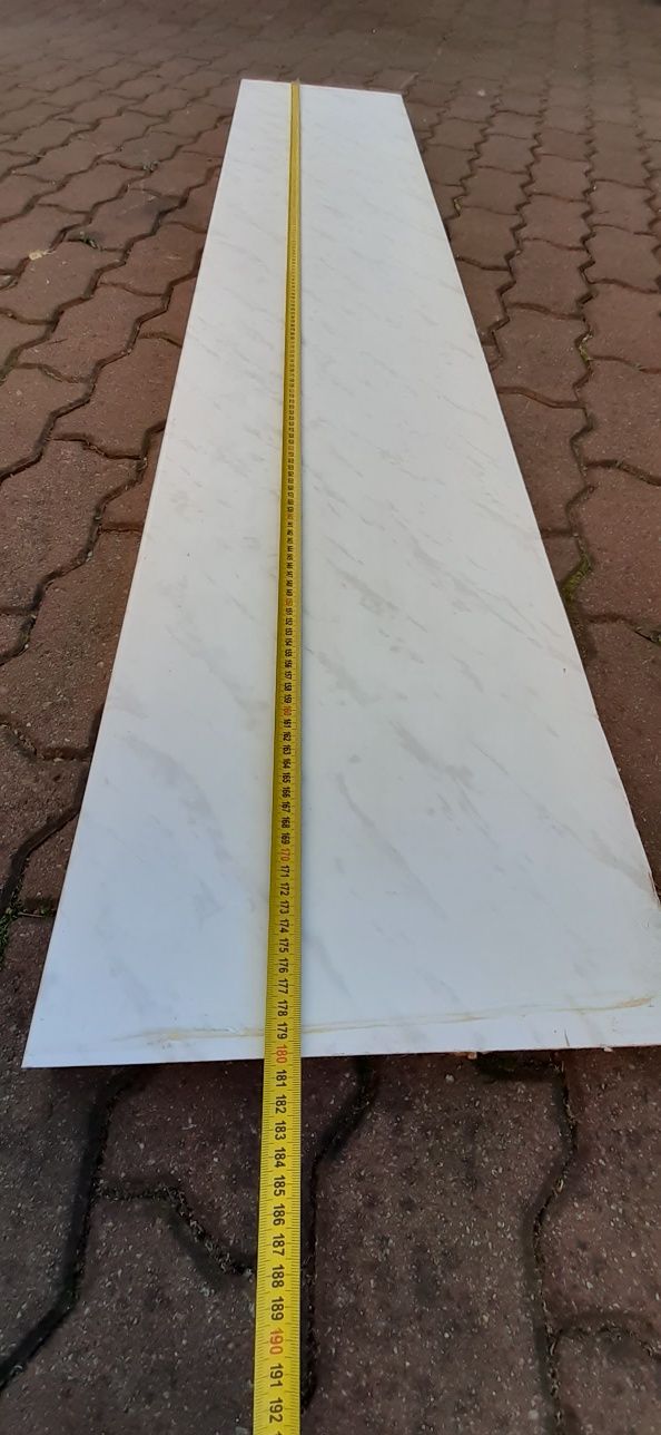Parapet plastikowy używany 180 cm