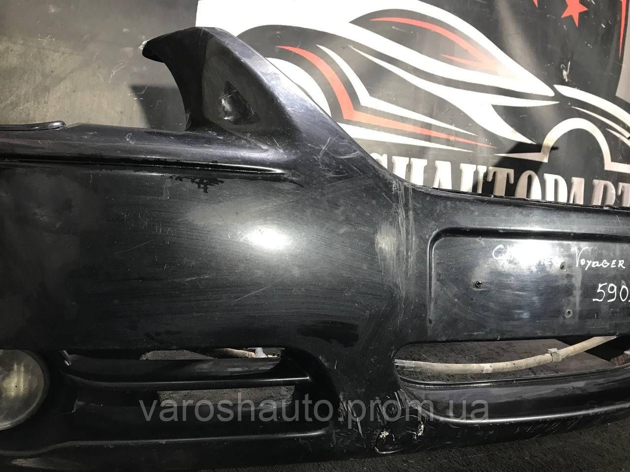 Бампер передній Chrysler Voyager IV 5140024AA 5909