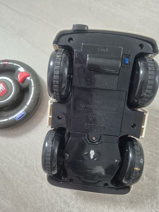 Samochód zdalnie sterowany, chicco