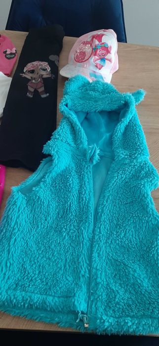 Ubrania dla  dziewczynki zestaw 116-122