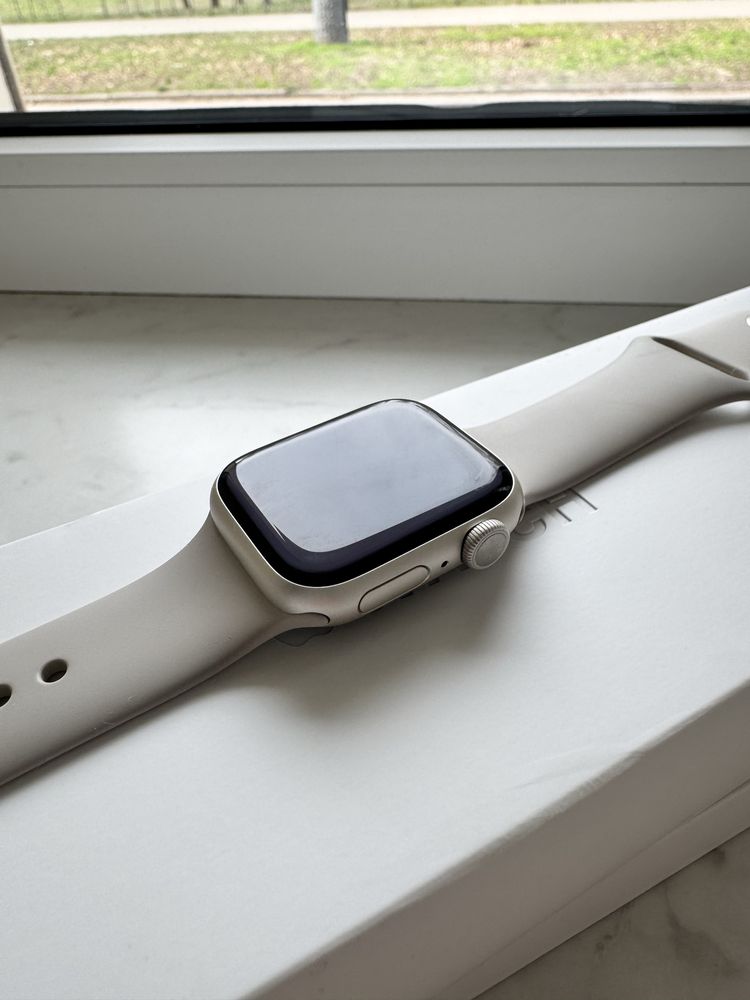 Продам Apple watch series 8 41 mm