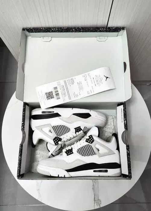 buty Jordan_4_Retro_Military_Black Espadryle R.42