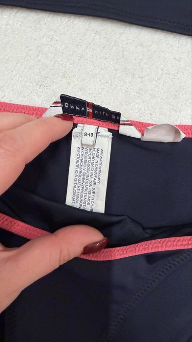 Tommy hilfiger stroj kapielowy 128/140 8-10l grsnatowy basen