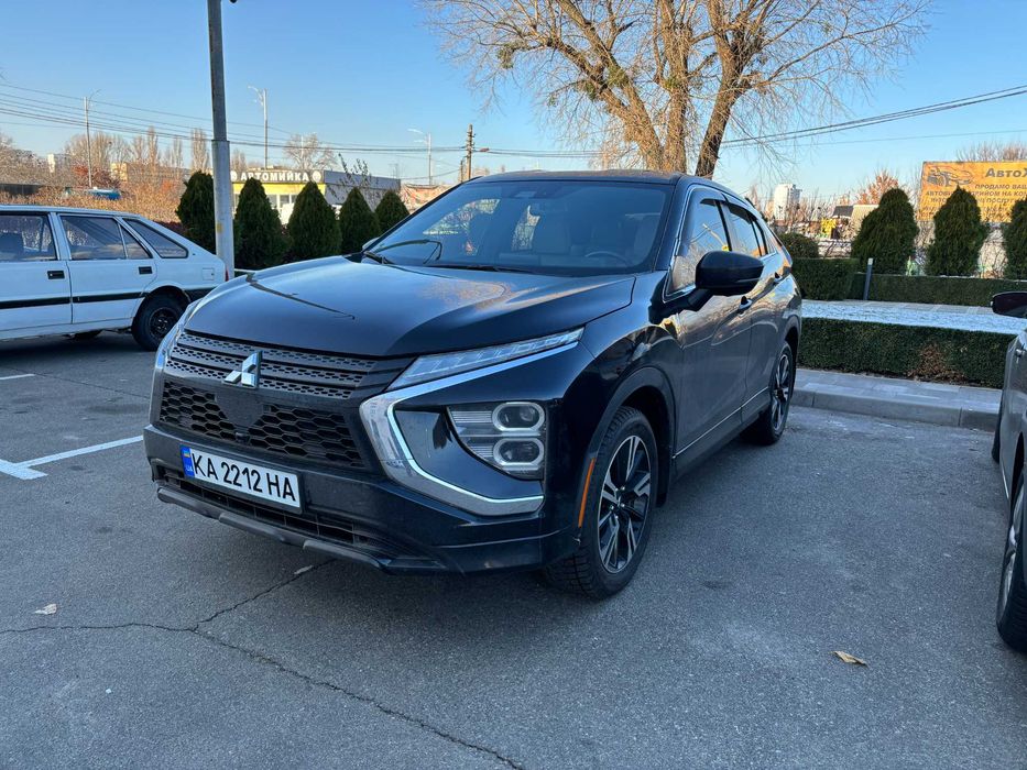 Mitsubishi Eclipse Cross 2023 SEL 1.5 (бензин) США