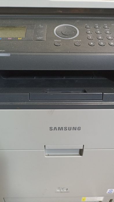 Принтер МФУ. Samsung  6220. Б/в. Включаеться ,друкує але розмито.