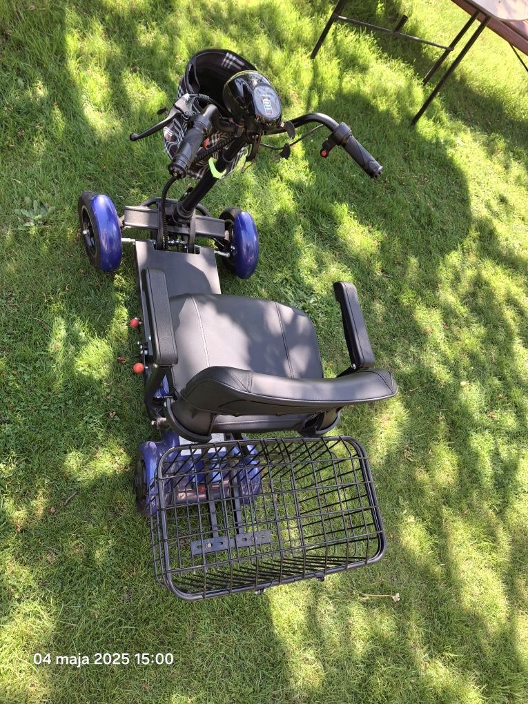 Wózek inwalidzki z napędem elektrycznym - Skuter